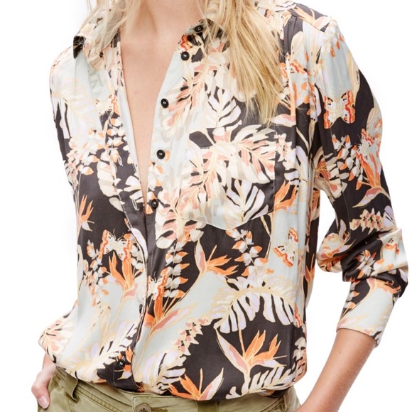 Free People Under the Palms Top - Picture 5 of 9